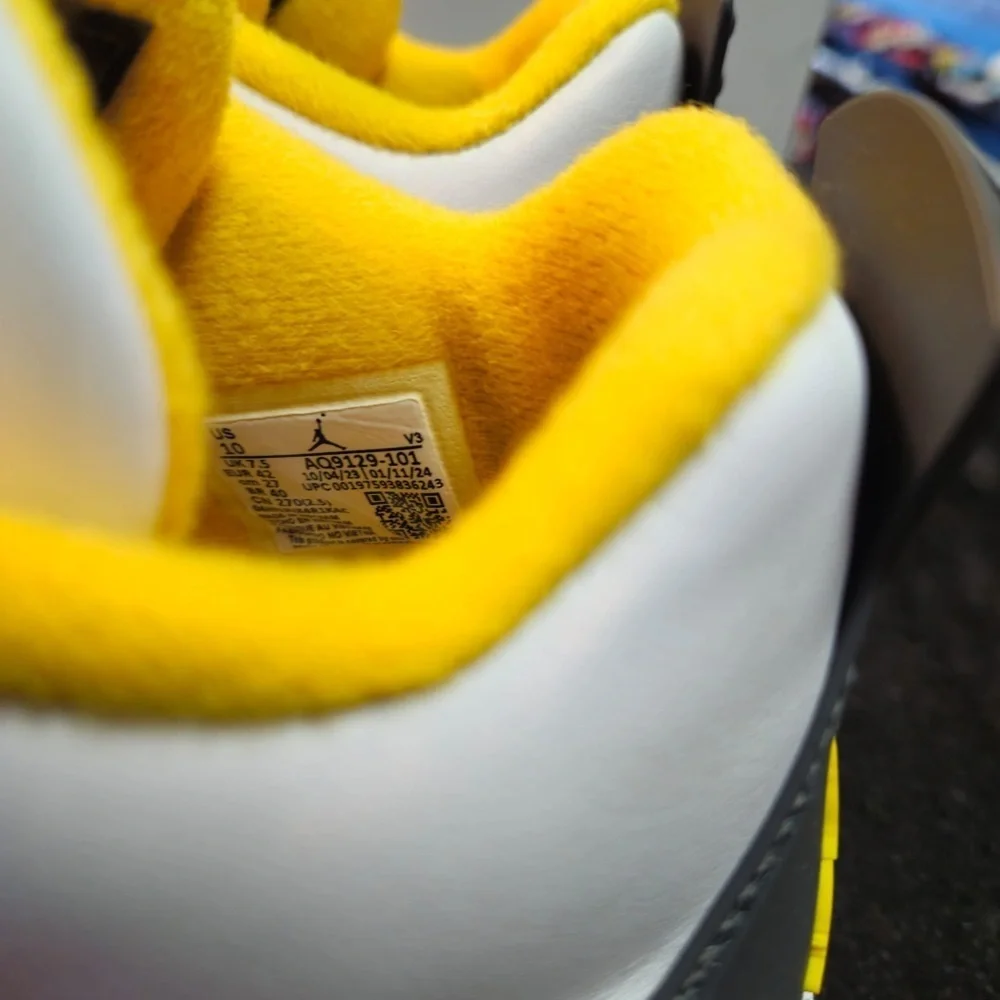 Size various - unisex Air Jordan 4 Retro Vivid Sulfur WIn-hand Ship Aq9129-101
